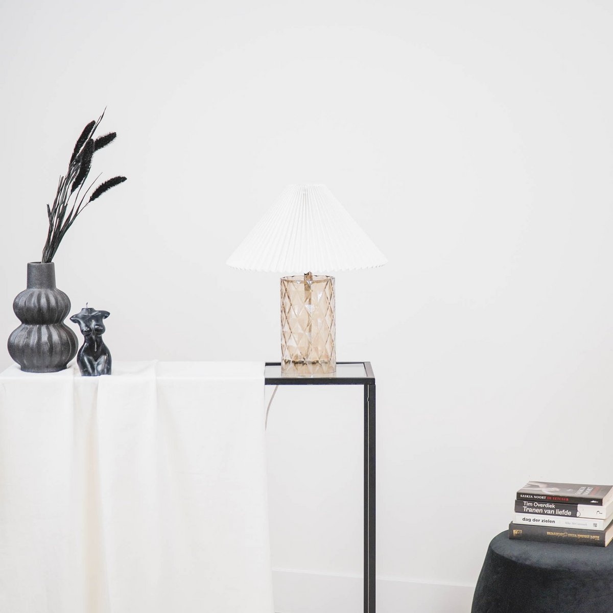 Table Lamp - Crystal Foot- Glass - Amber - E27- 19x19x20cm