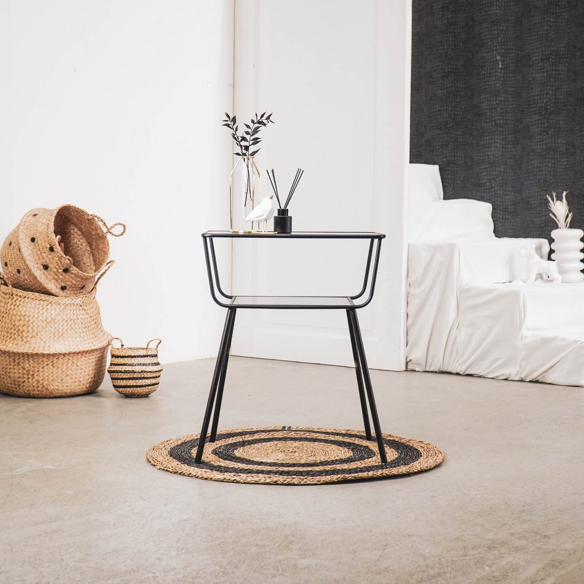 Side Table / Bedside table - Black - 50x35x60cm