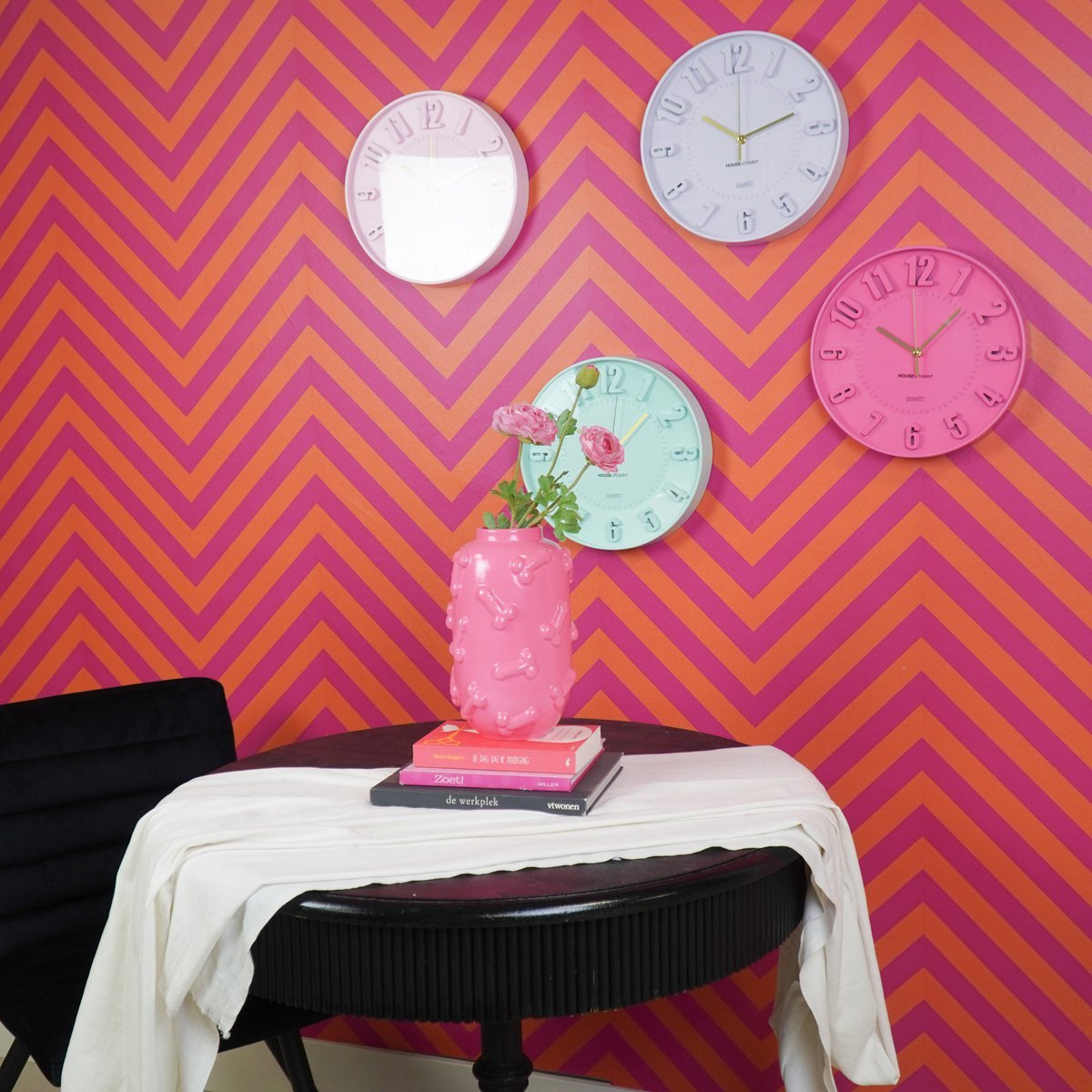 Clock- Wall Clock Numbers- Light Pink -30x30x4cm