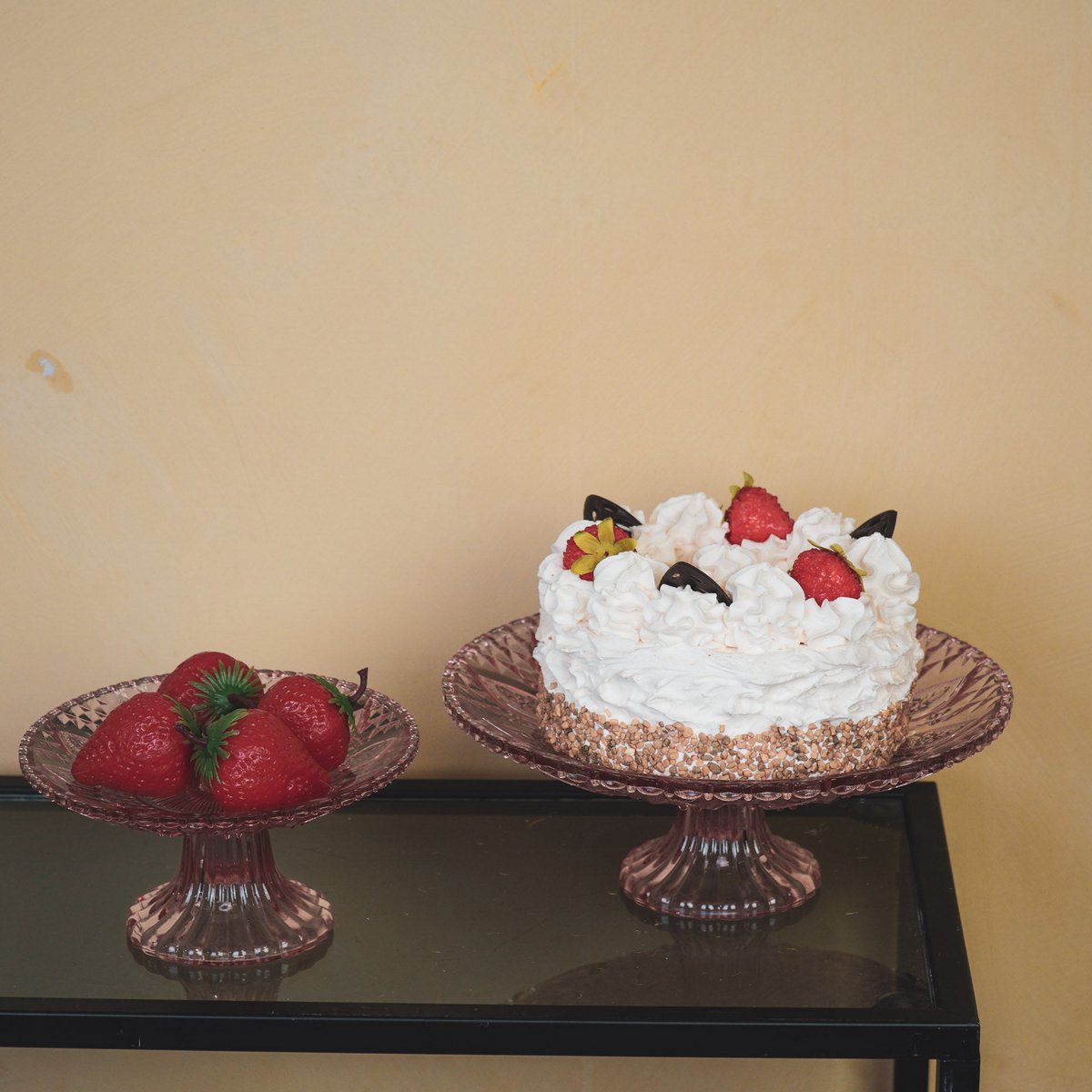 Cake Plate - Glass - Pink - 22,5x8cm